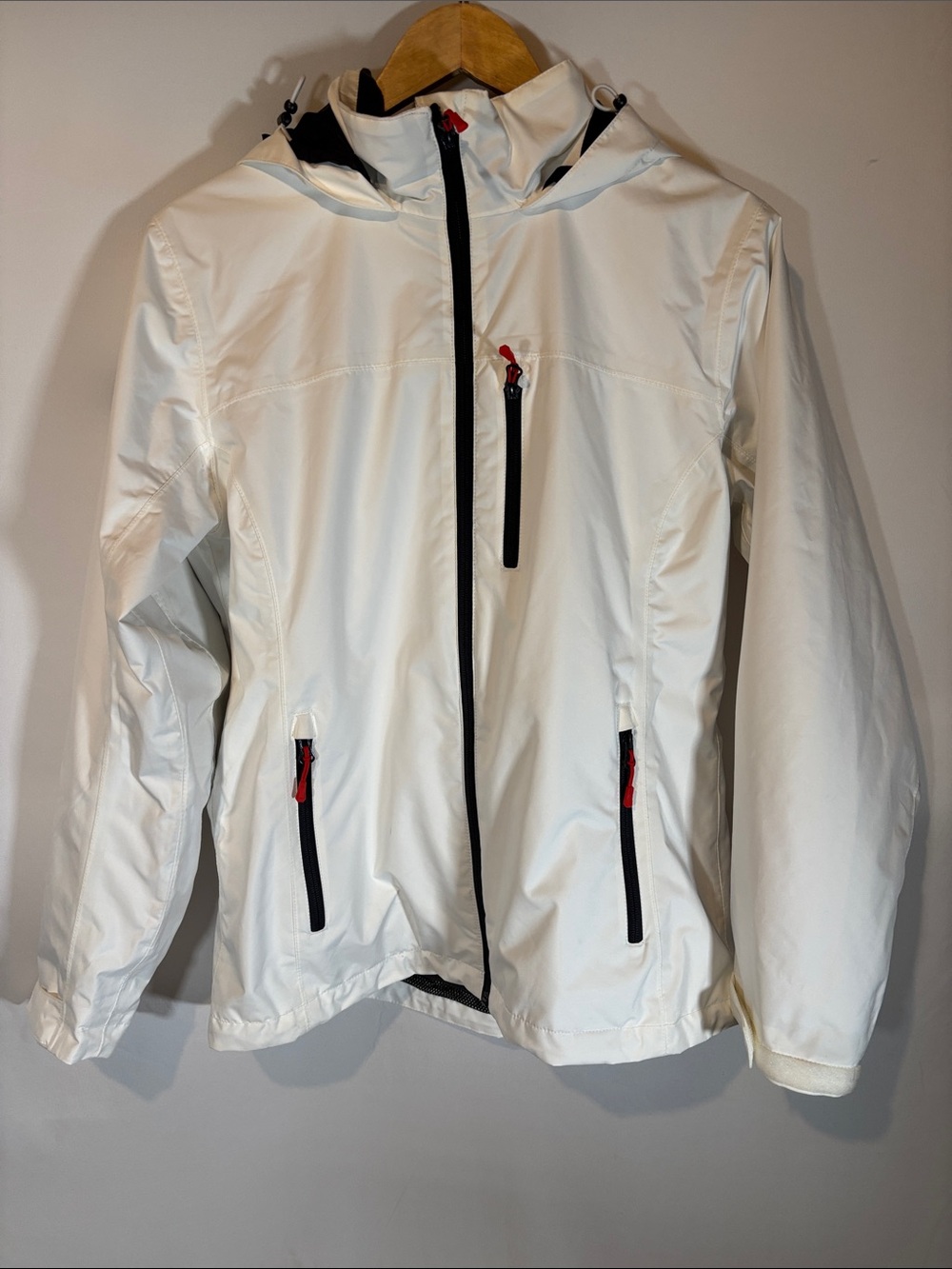 Helly Hansen White Hooded Jacket with Black Trim and Red Pulls